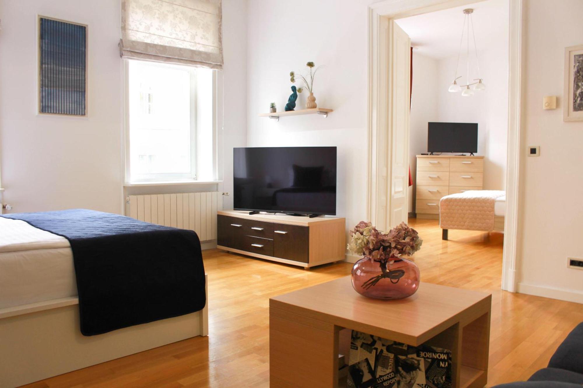Apartment Korina - City Center Загреб Екстериор снимка